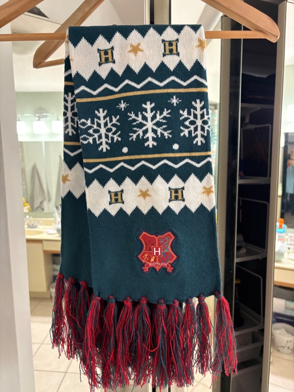 Harry Potter Wizarding World Hogwarts Winter Scarf NWT